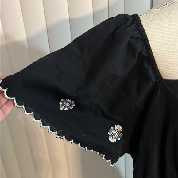 Old Navy Black Pleated Sundress with Square Neck - Picture 2 of 5